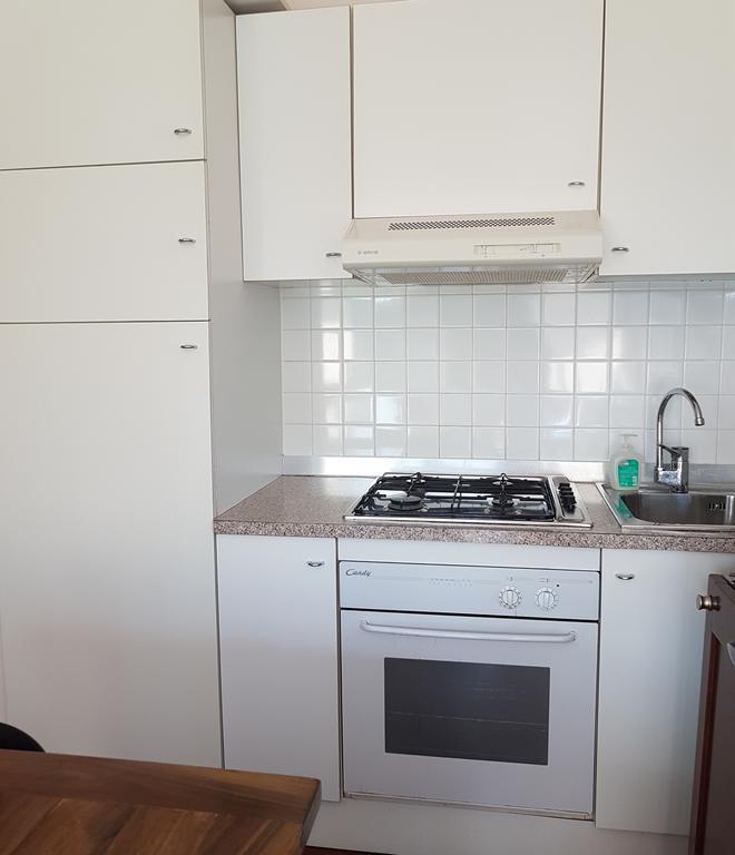 Casa Di Ludovica Appartement Manerba del Garda Buitenkant foto